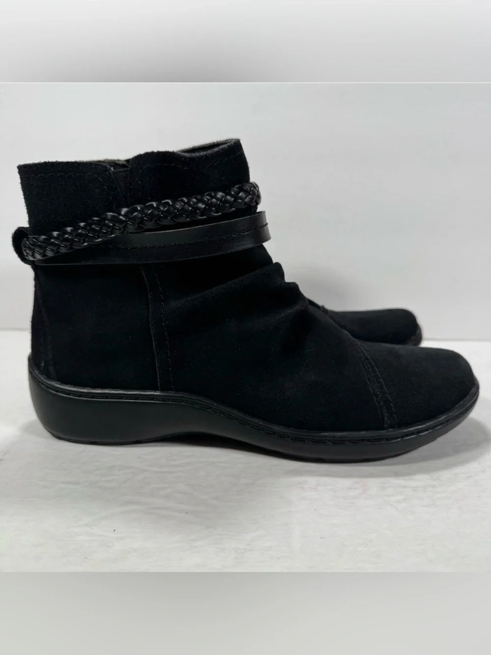 Clarks Collection Black Suede Leather Cora Braid Ankle Boots Women Size 6.5M